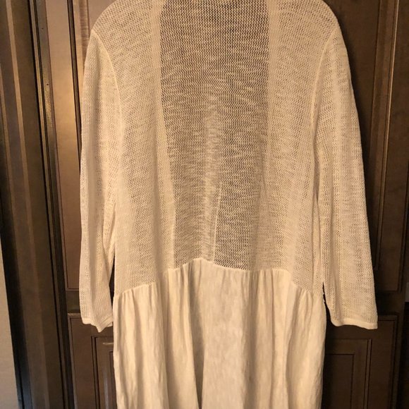 Plus Size Lane Bryant White Tunic Style Sweater - Picture 2 of 2